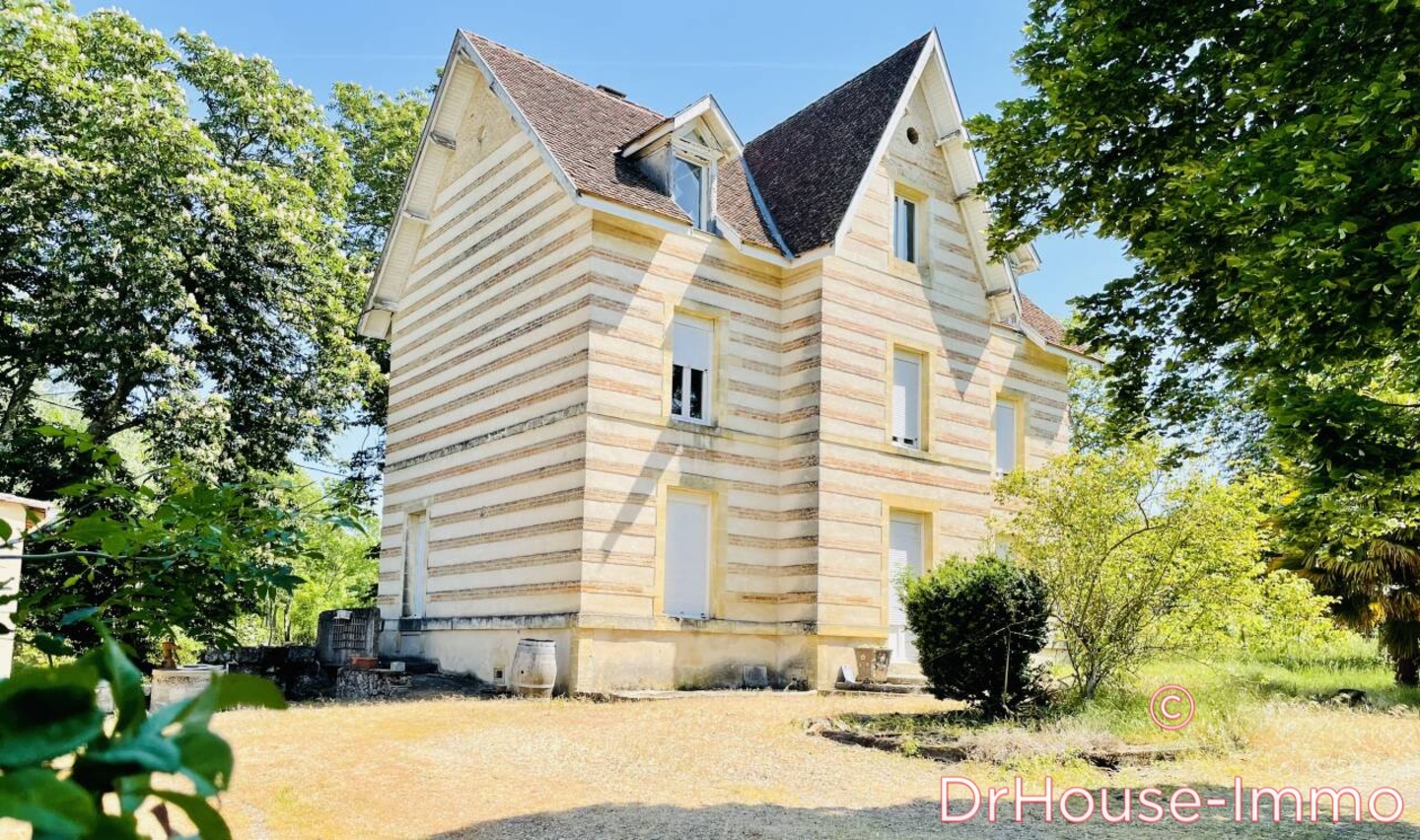 Photo 2 : Vente Château 9 pièces Monfaucon 430 m²
