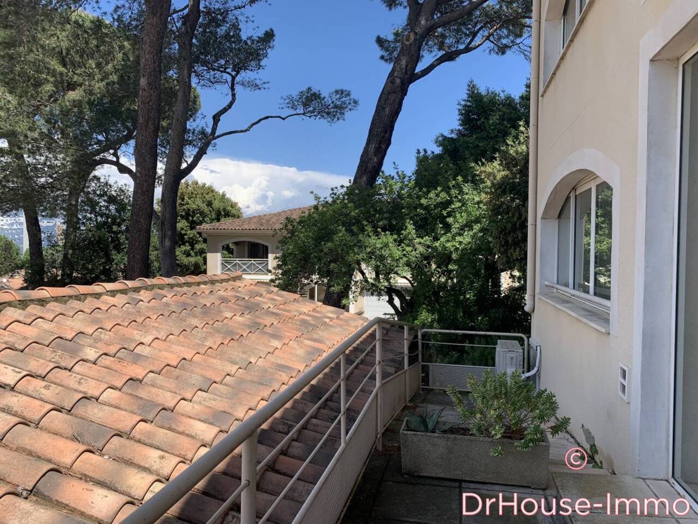 Photo 2 : Vente Appartement 4 pièces Bagnols-sur-Cèze 89 m²
