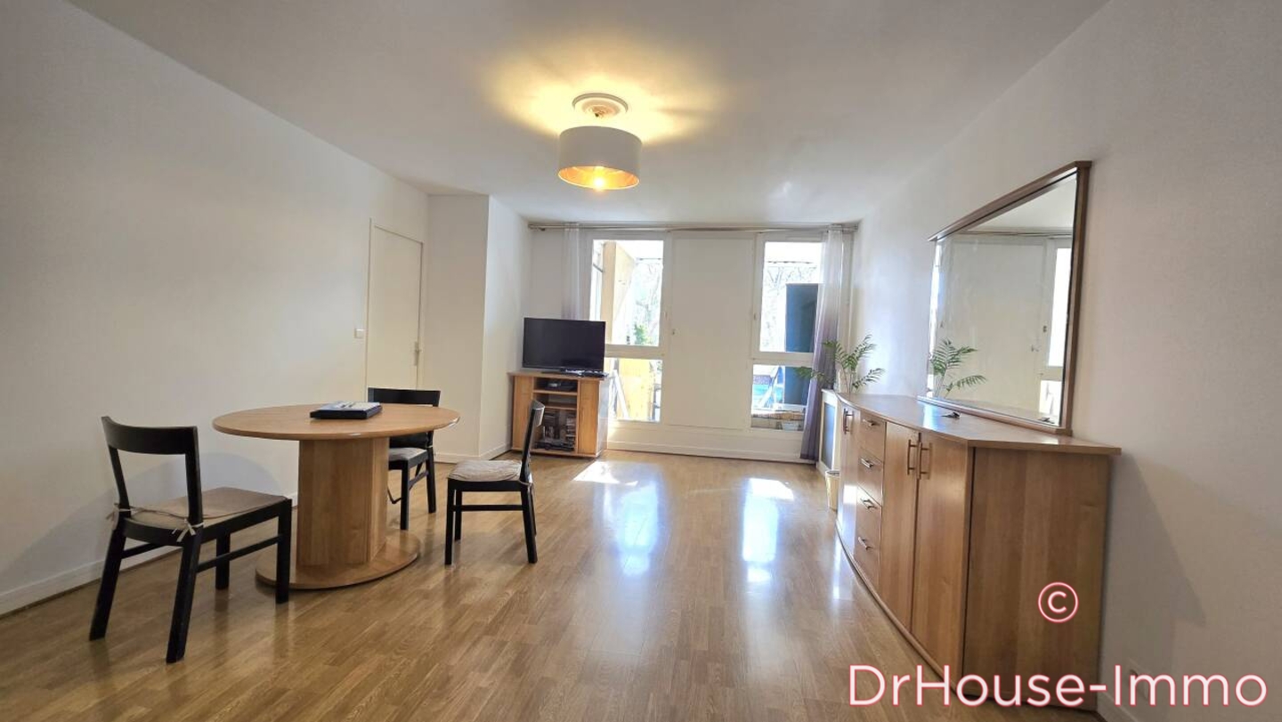 Photo 1 : Vente Appartement 4 pièces La Courneuve 85 m²