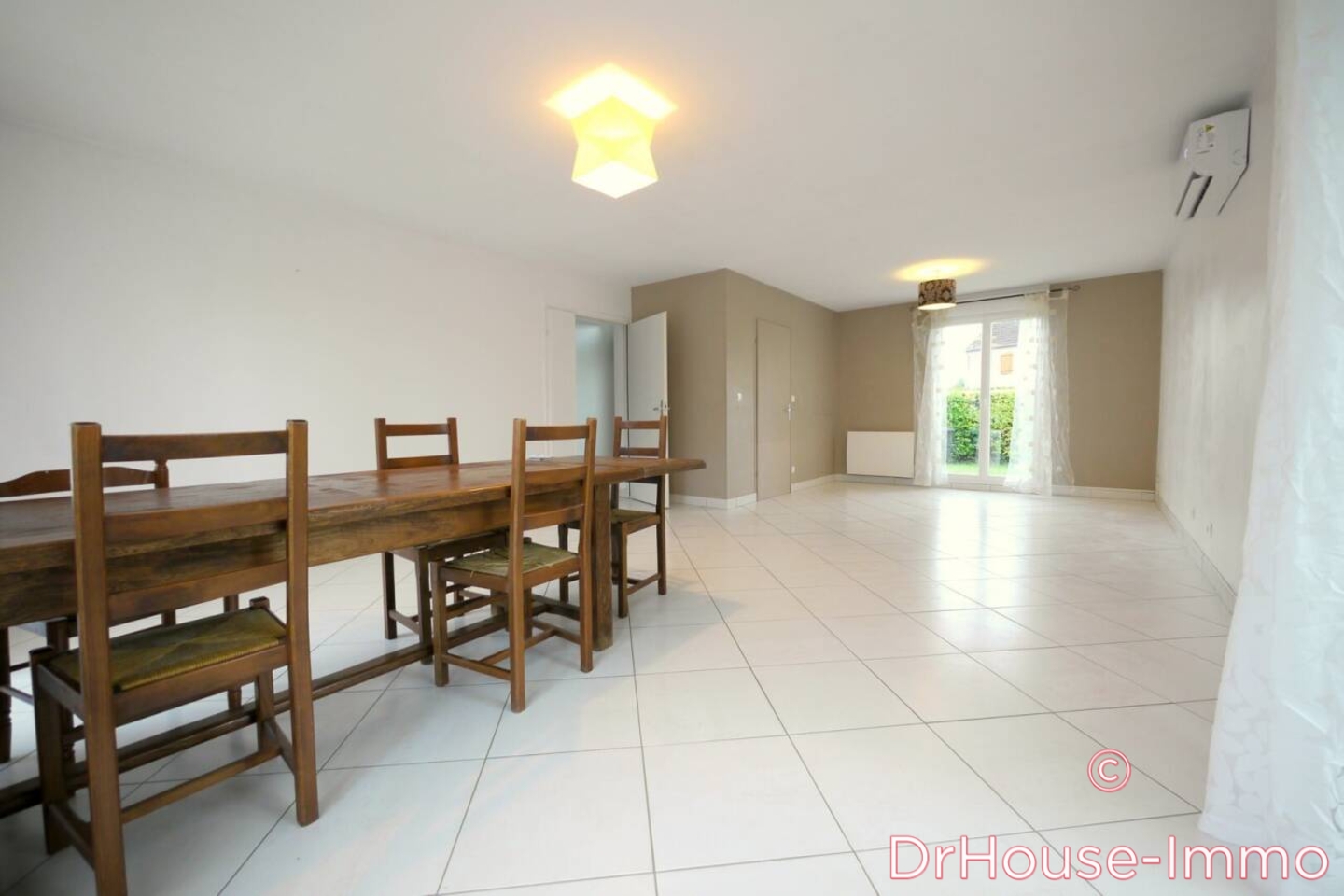 Photo 2 : Vente Maison 6 pièces Nogent-sur-Seine 168 m²