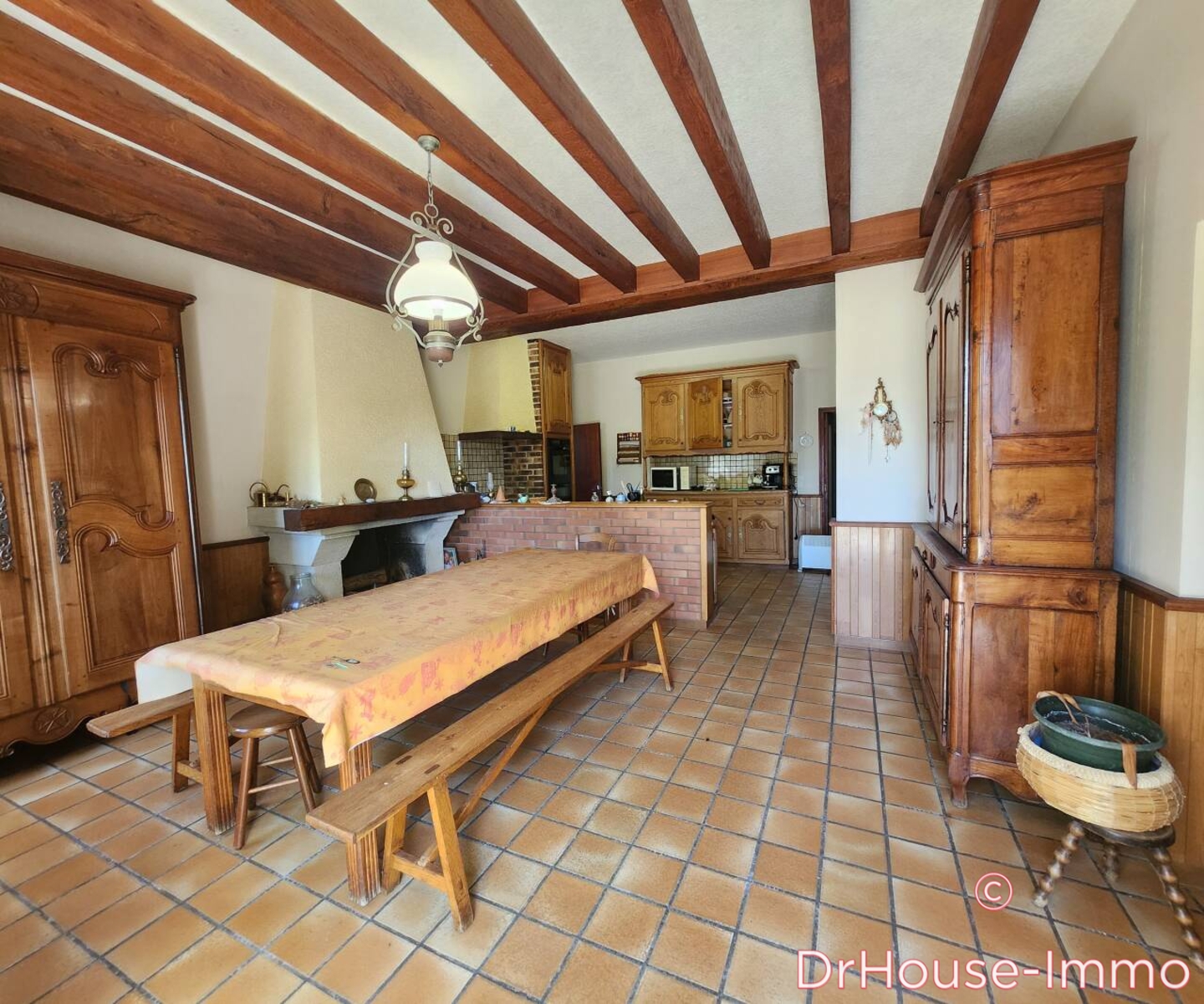 Photo 2 : Vente Maison 8 pièces Courcebœufs 213 m²