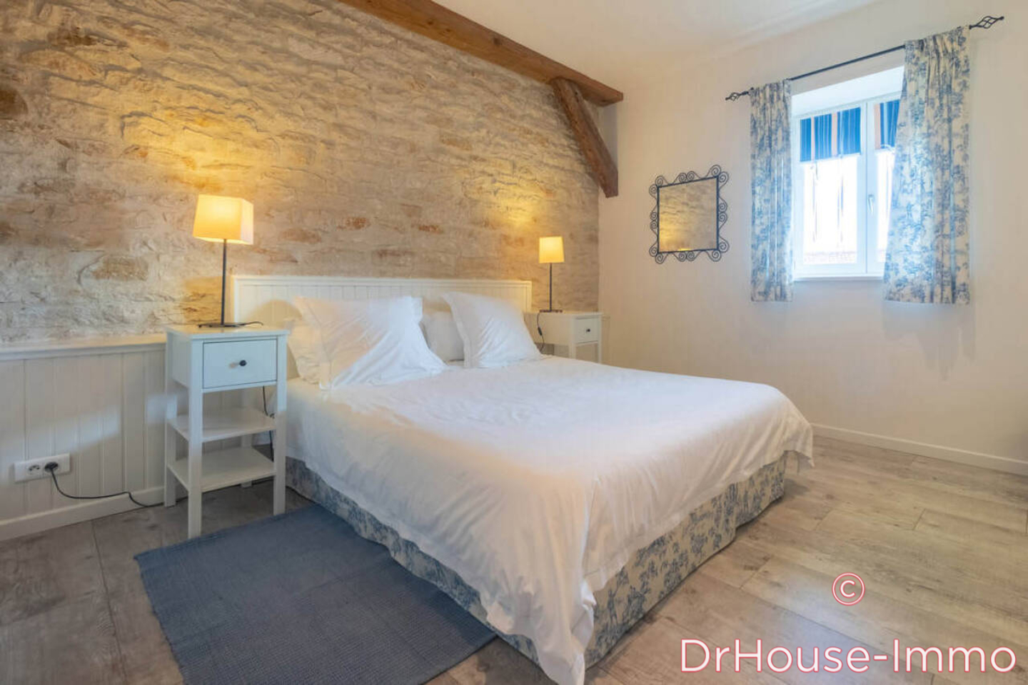 Photo 3 : Vente Maison 25 pièces Éclance 657 m²