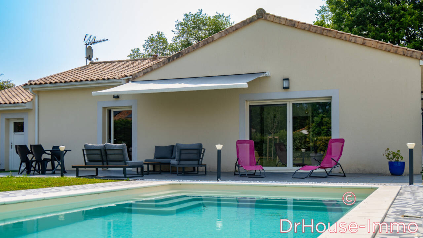 Photo 2 : Vente Maison 8 pièces Béruges 165 m²