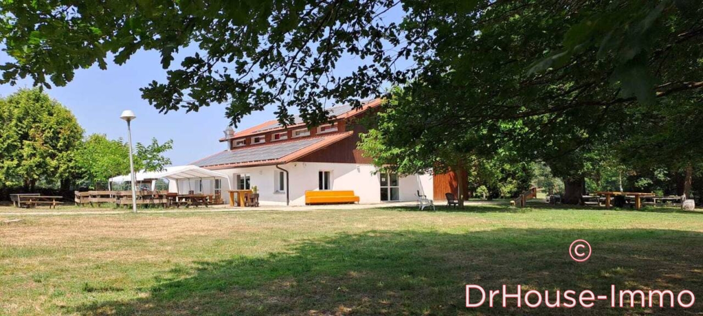 Photo 1 : Vente Domaine 16 pièces Campagne 526 m²