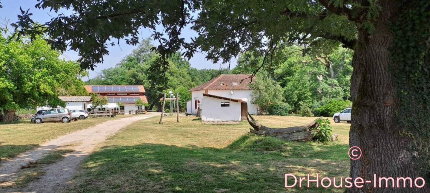 Photo 3 : Vente Domaine 16 pièces Campagne 526 m²