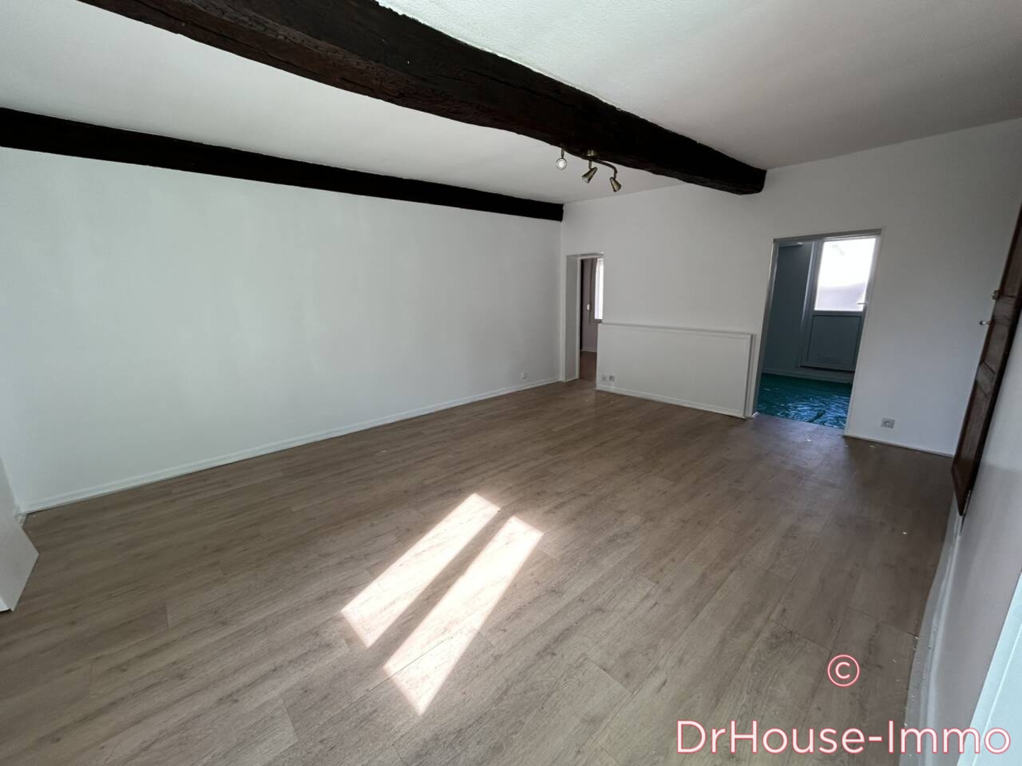 Photo 3 : Vente Immeuble 8 pièces Bréviandes 165 m²