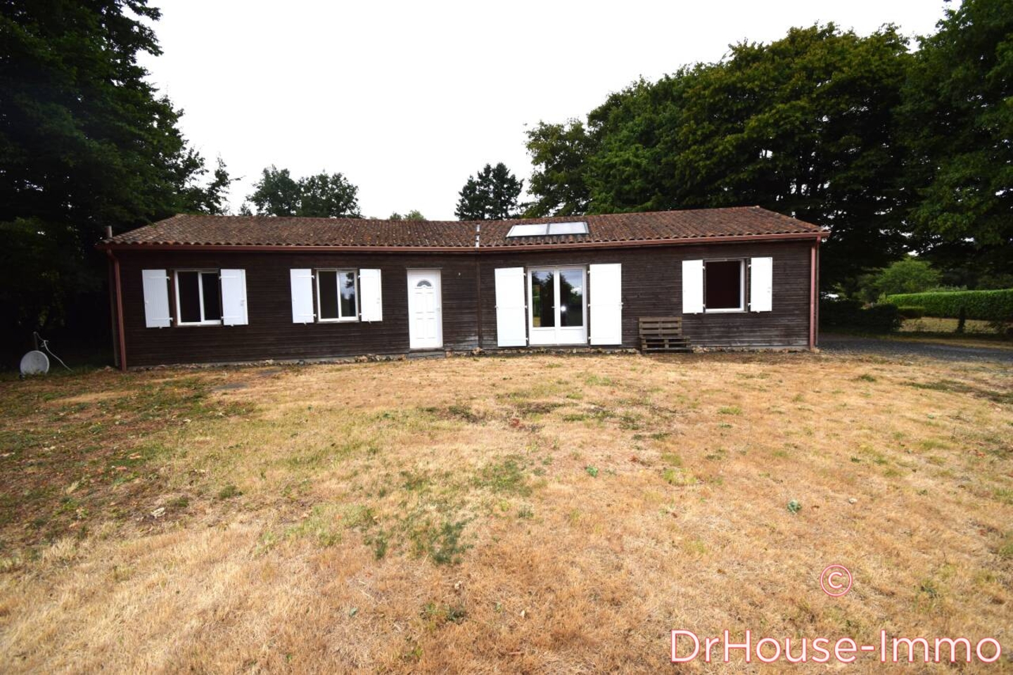 Photo 1 : Vente Maison 5 pièces Saint-Sauvant 127 m²