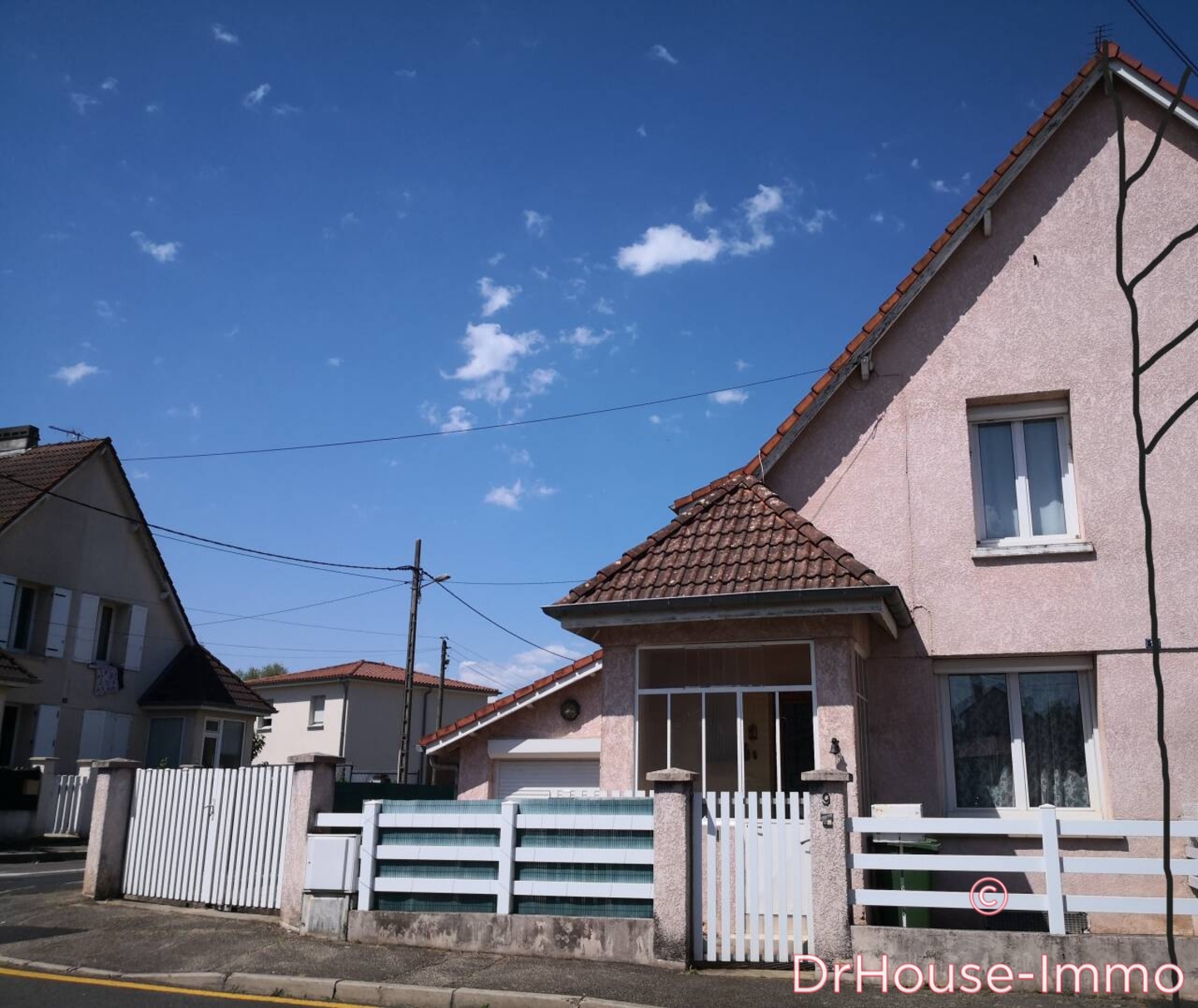 Photo 3 : Vente Maison 3 pièces Le Chambon-Feugerolles 63 m²