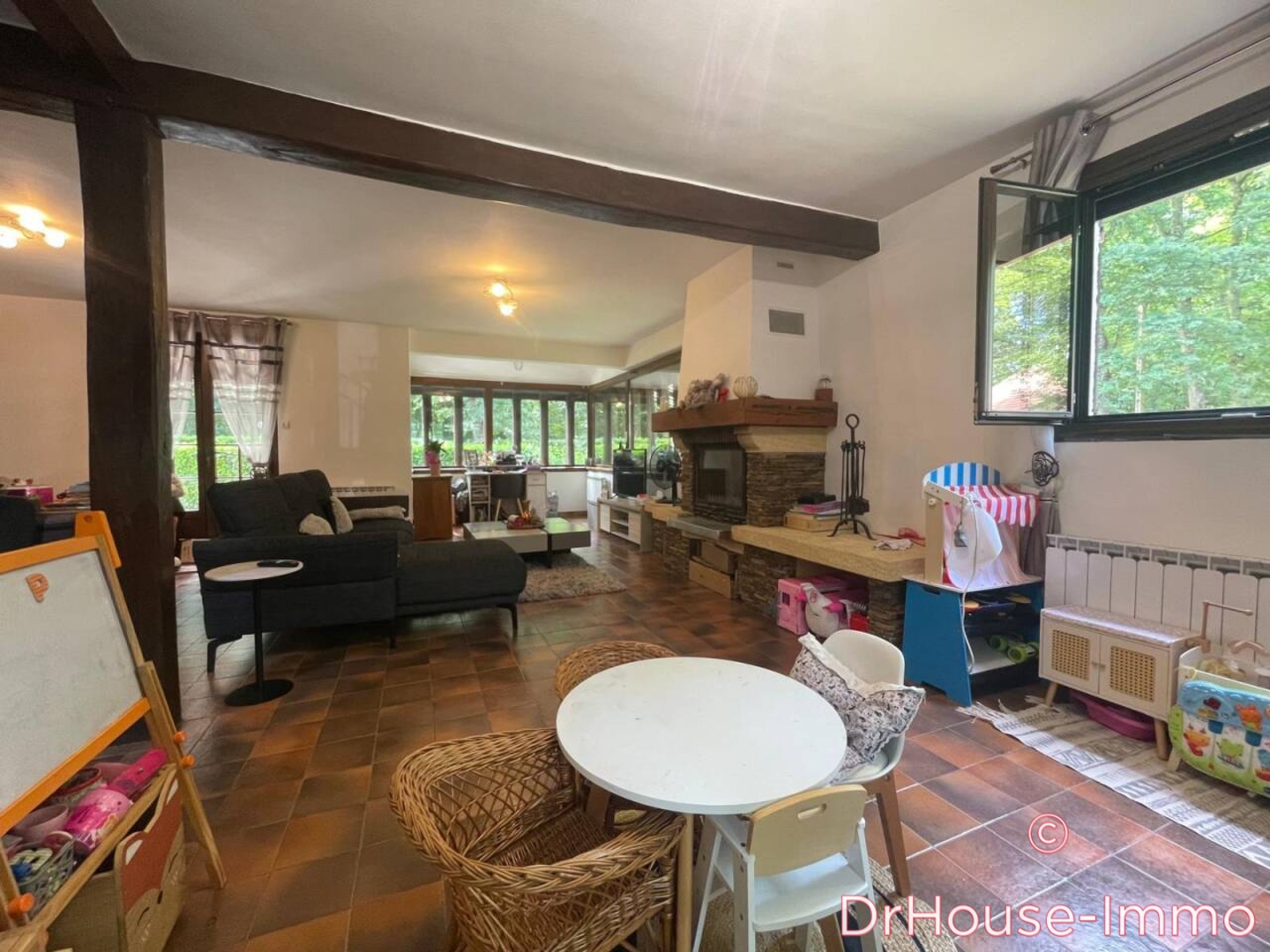Photo 2 : Vente Maison 5 pièces Ferrières-en-Gâtinais 133 m²