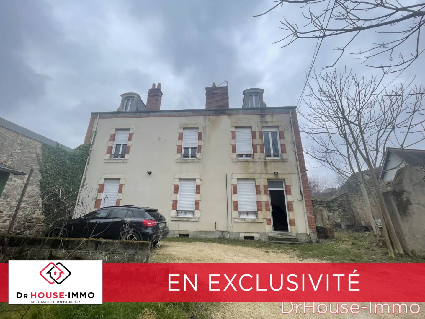 Photo 1 : Vente Immeuble Vierzon 145 m²