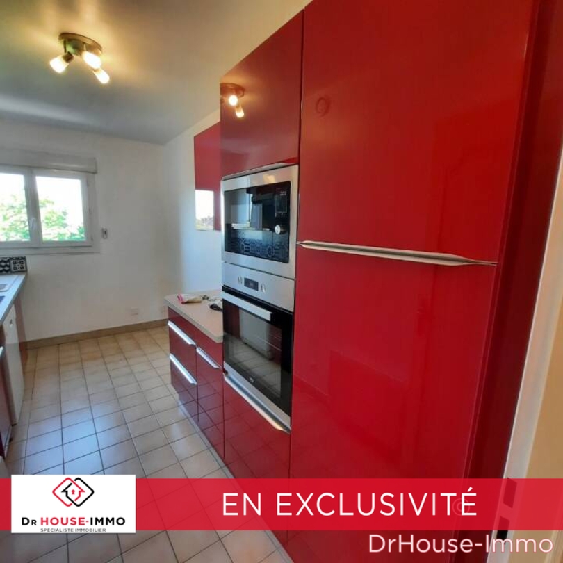 Photo 1 : Vente Appartement 3 pièces Mehun-sur-Yèvre 64 m²