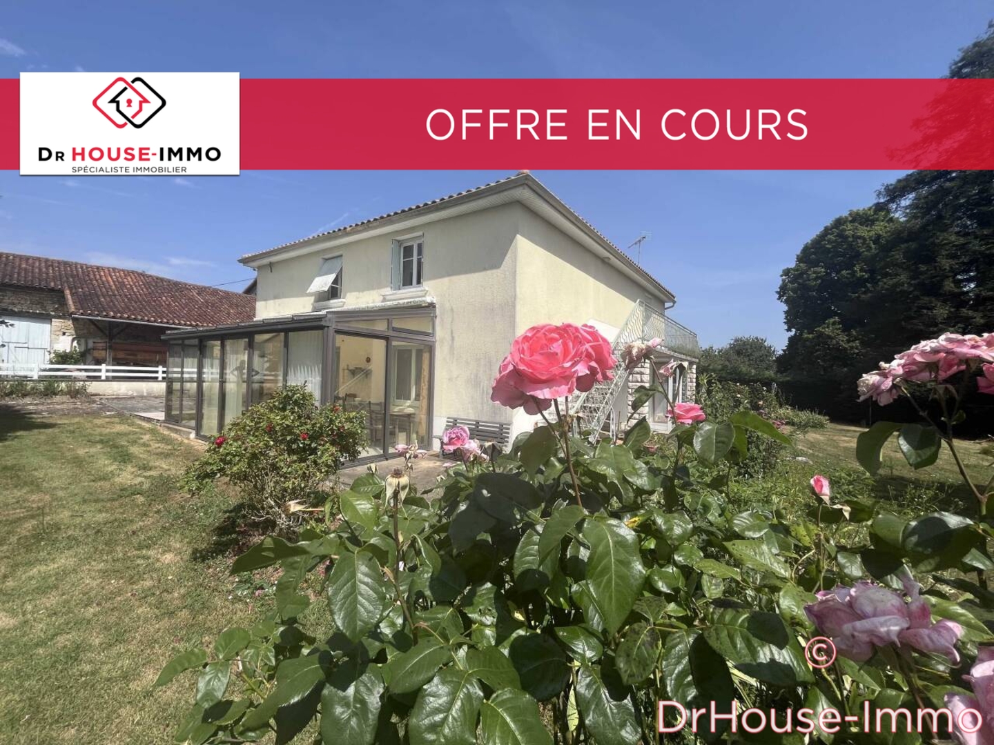 Photo 1 : Vente Maison 6 pièces Saint-Claud 152 m²