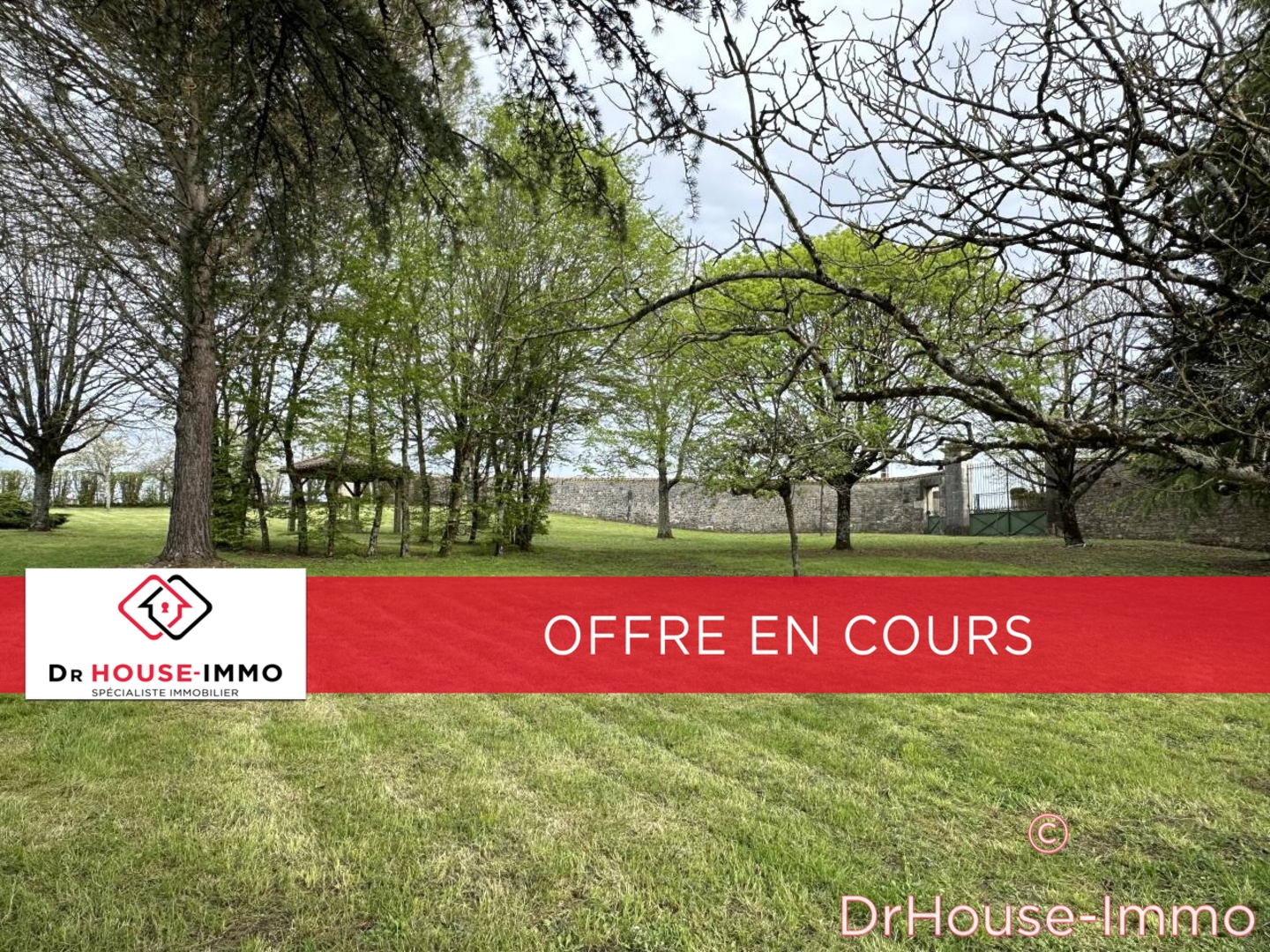 Photo 1 : Vente Terrain Rouillac 2705 m²