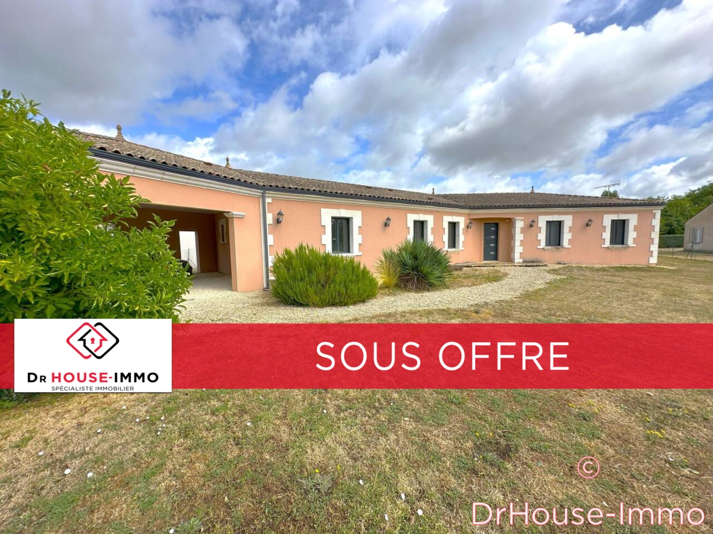 Photo 1 : Vente Maison 5 pièces Bassac 130 m²
