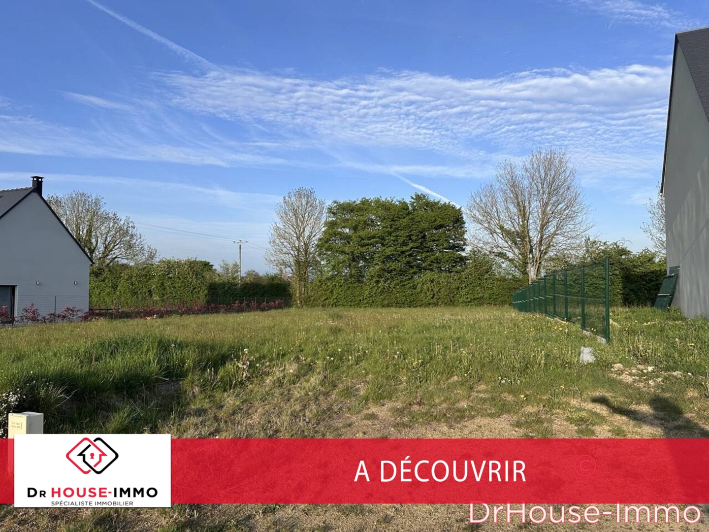 Photo 1 : Vente Terrain Le Tourneur 884 m²