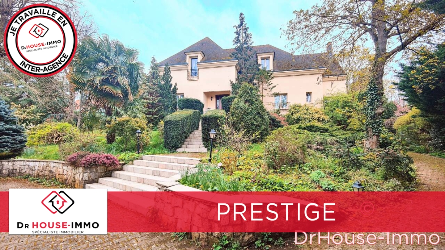 Photo 1 : Vente Maison 12 pièces Louveciennes 600 m²