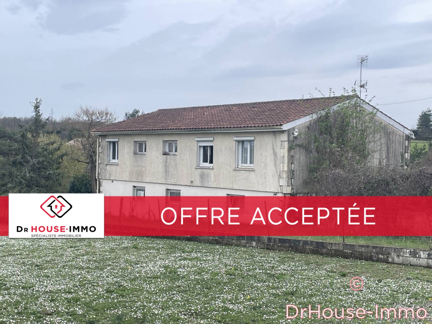 Photo 1 : Vente Maison 4 pièces Puymoyen 108 m²