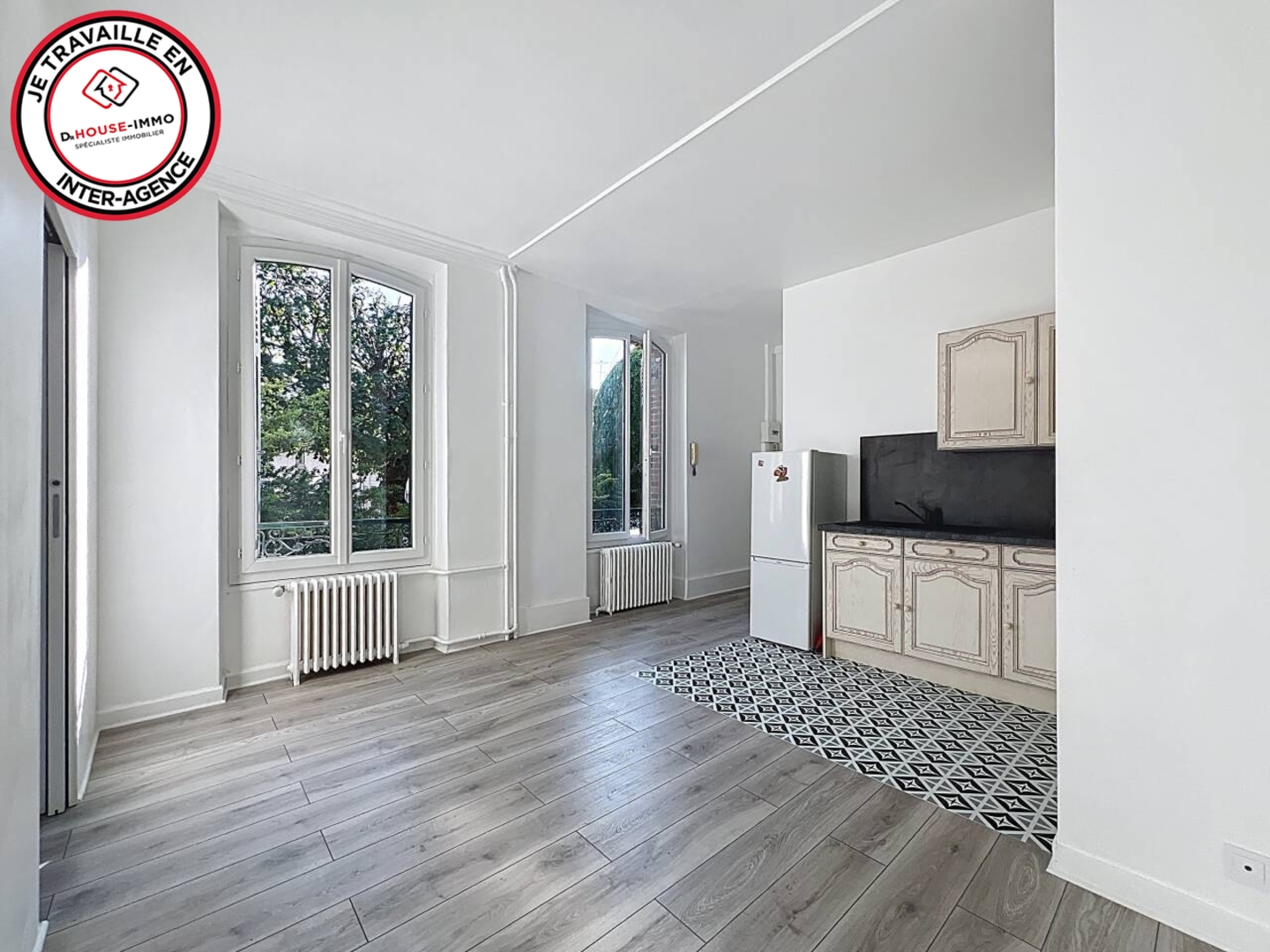 Photo 1 : Vente Appartement 2 pièces Corbeil-Essonnes 31 m²