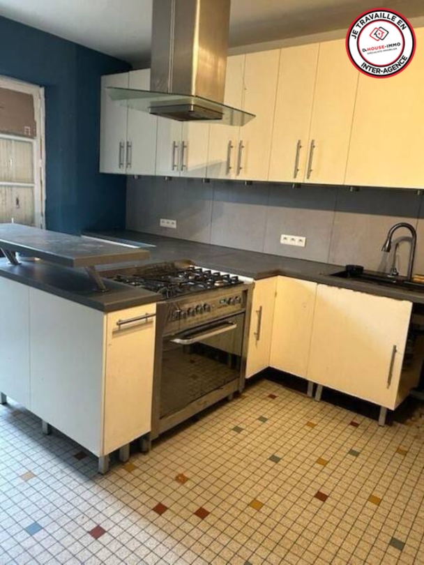 Photo 3 : Vente Immeuble 10 pièces Lèves-et-Thoumeyragues 318 m²