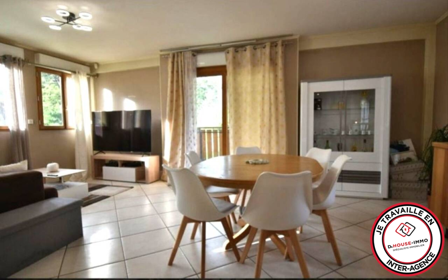 Photo 2 : Vente Maison 6 pièces Reignier-Ésery 130 m²
