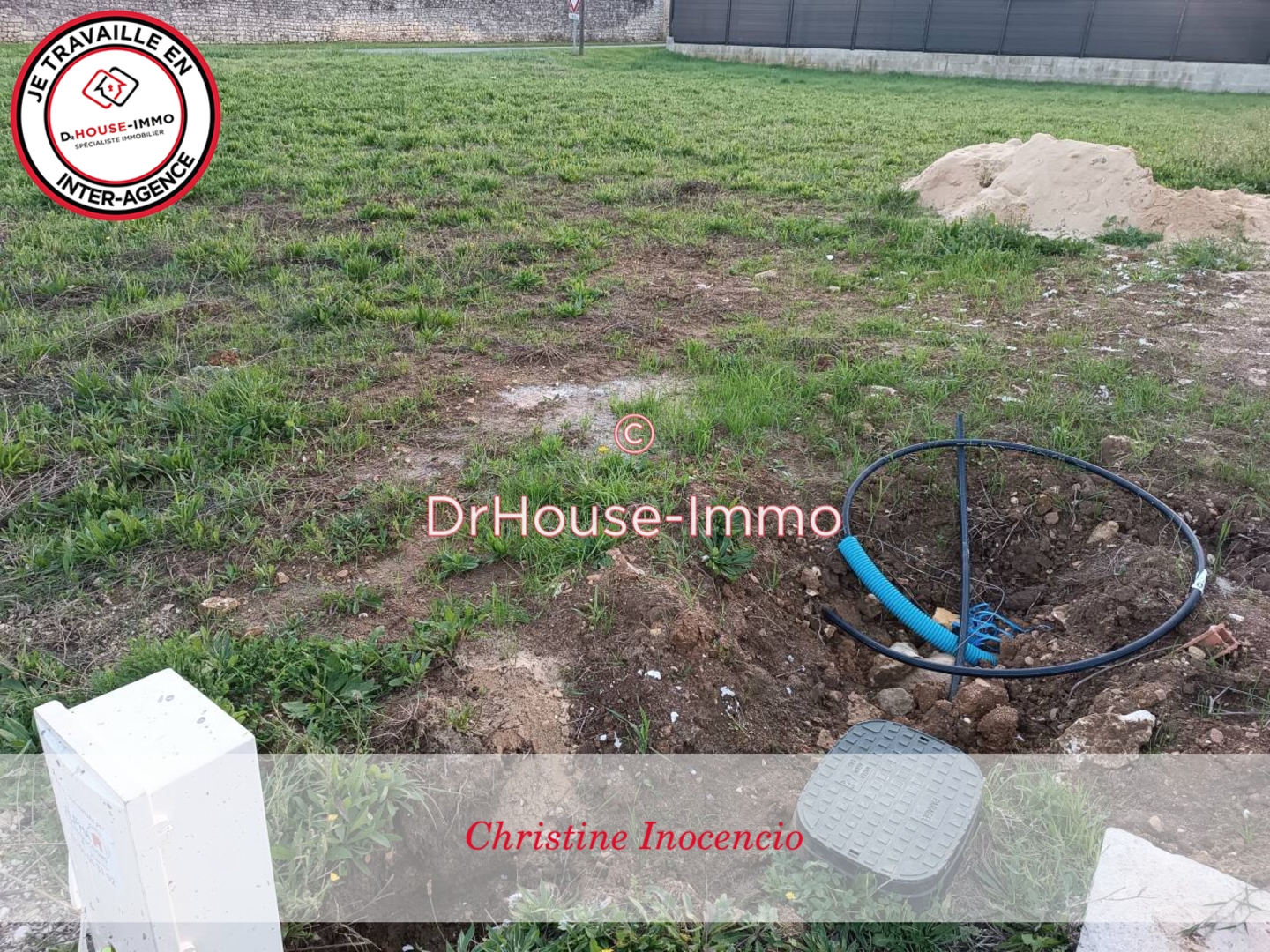 Photo 1 : Vente Terrain Jonzac 721 m²
