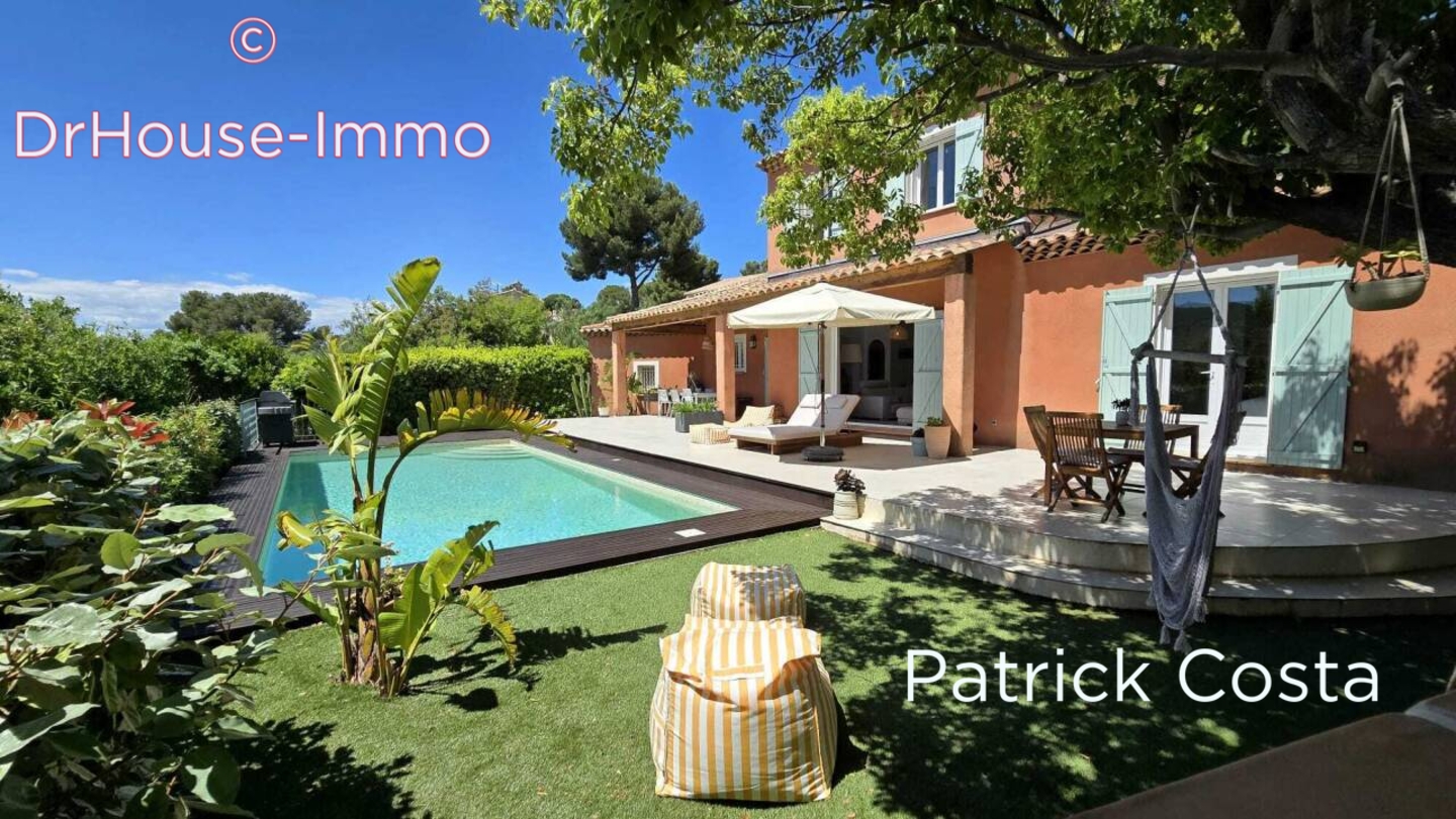 Photo 1 : Vente Maison 5 pièces Bormes-les-Mimosas 128 m²