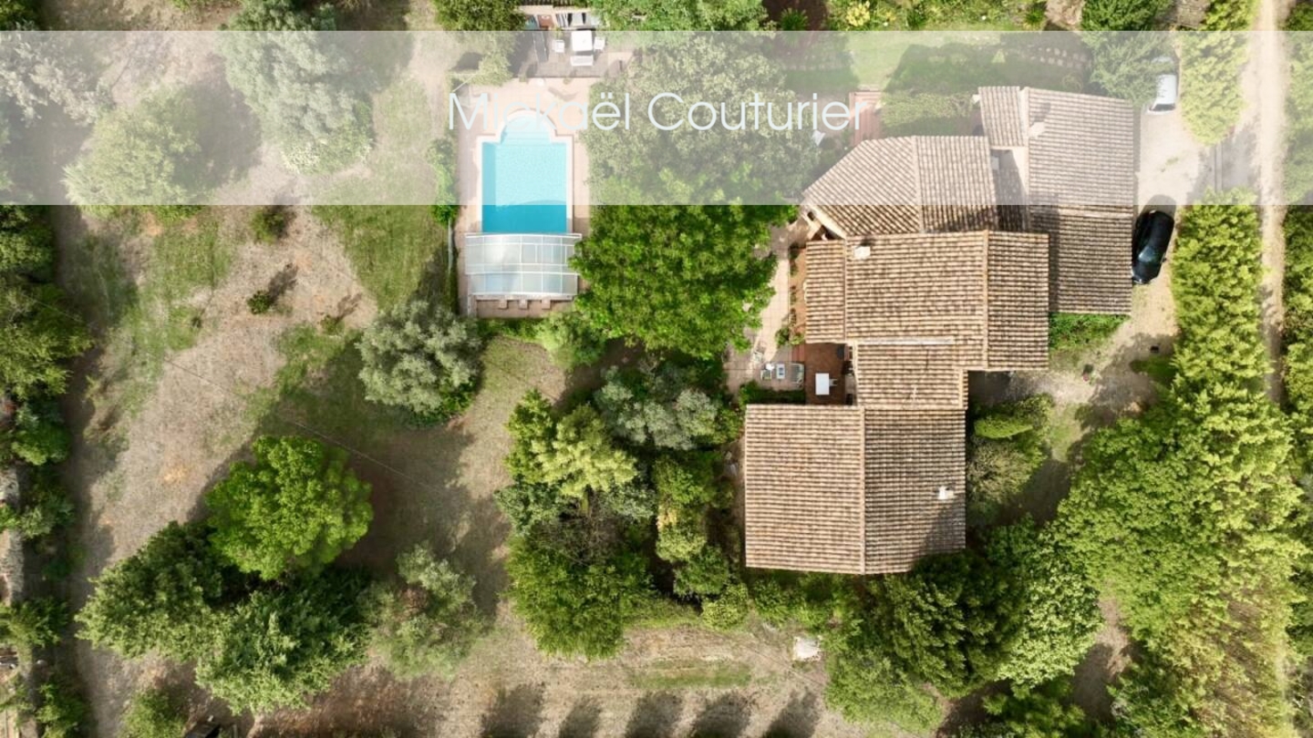 Photo 1 : Vente Maison 7 pièces Vauvert 228 m²