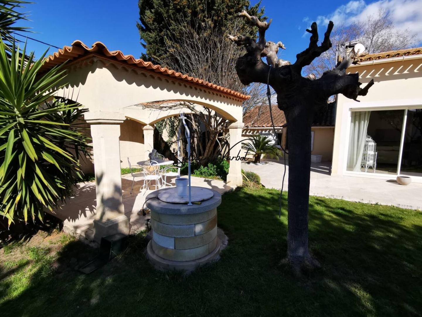 Photo 2 : Vente Maison 6 pièces Aigues-Mortes 155 m²