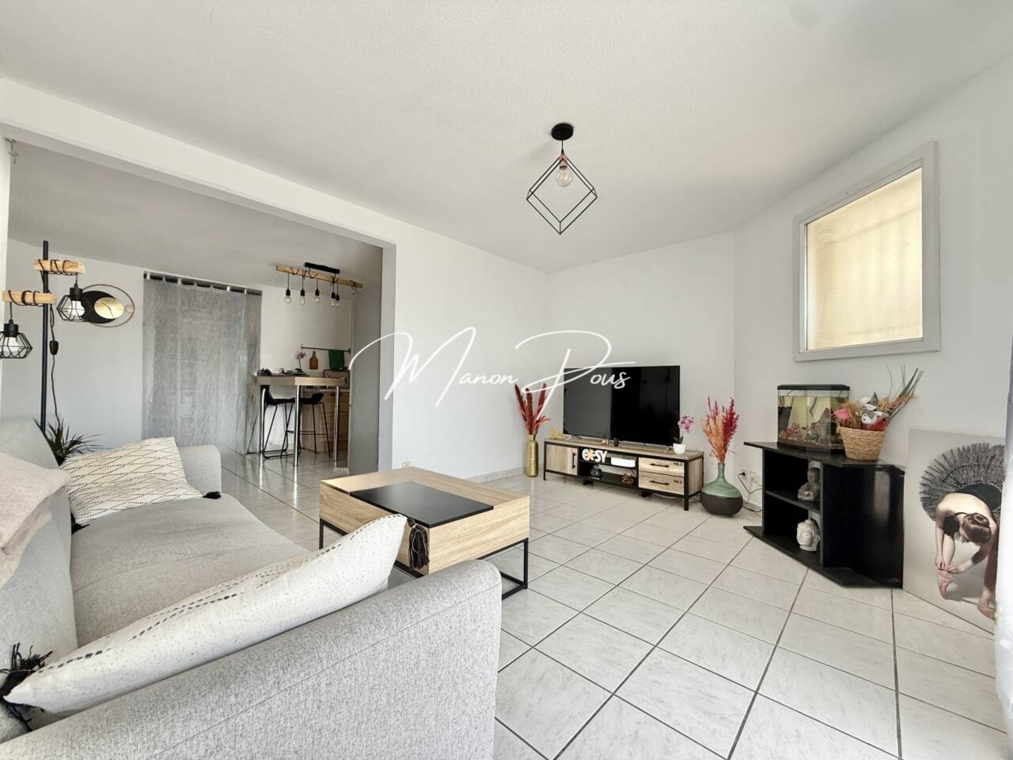 Photo 1 : Vente Appartement 3 pièces Saint-Estève 64 m²