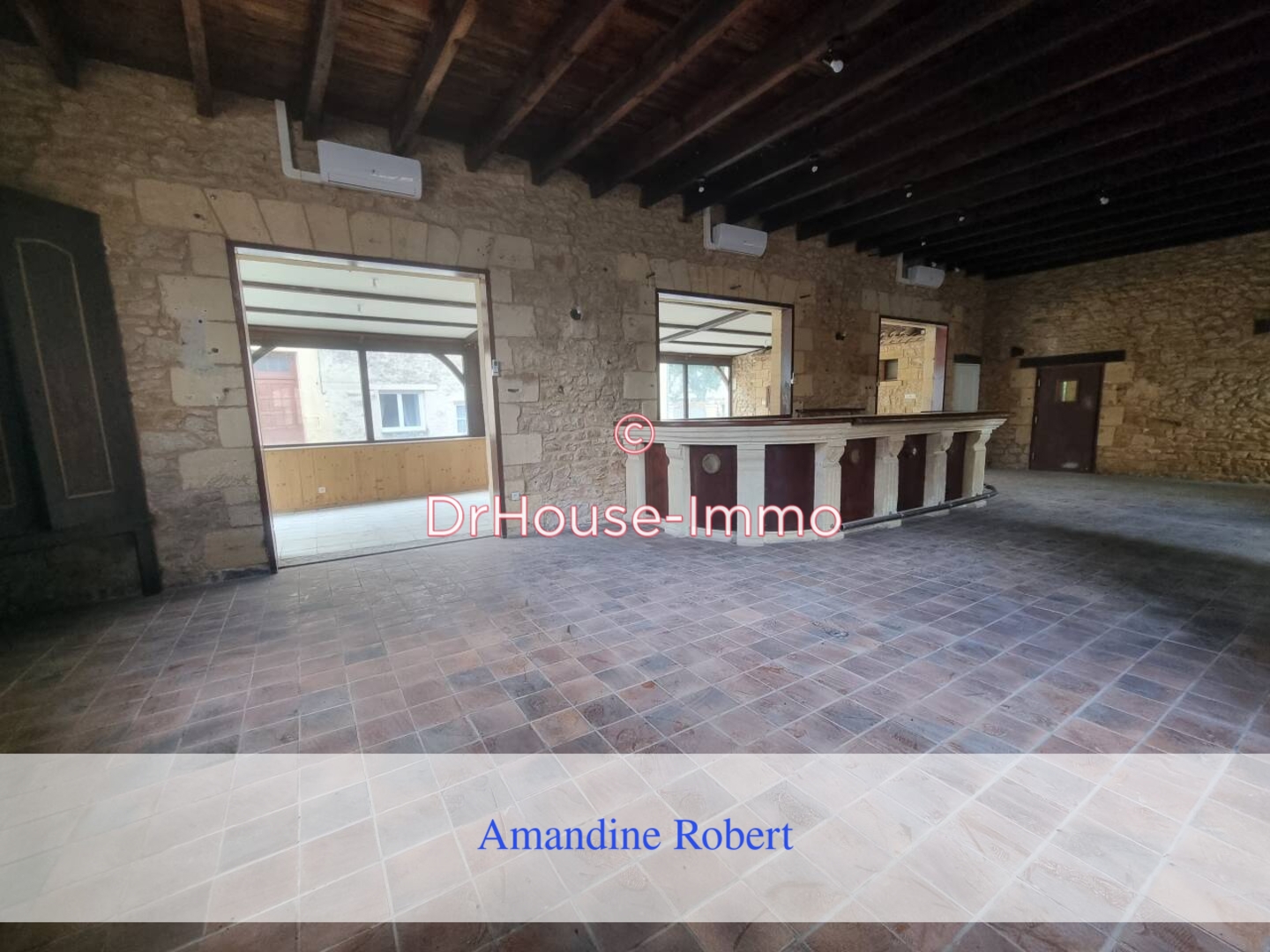 Photo 3 : Vente Immeuble 5 pièces Lalinde 212 m²