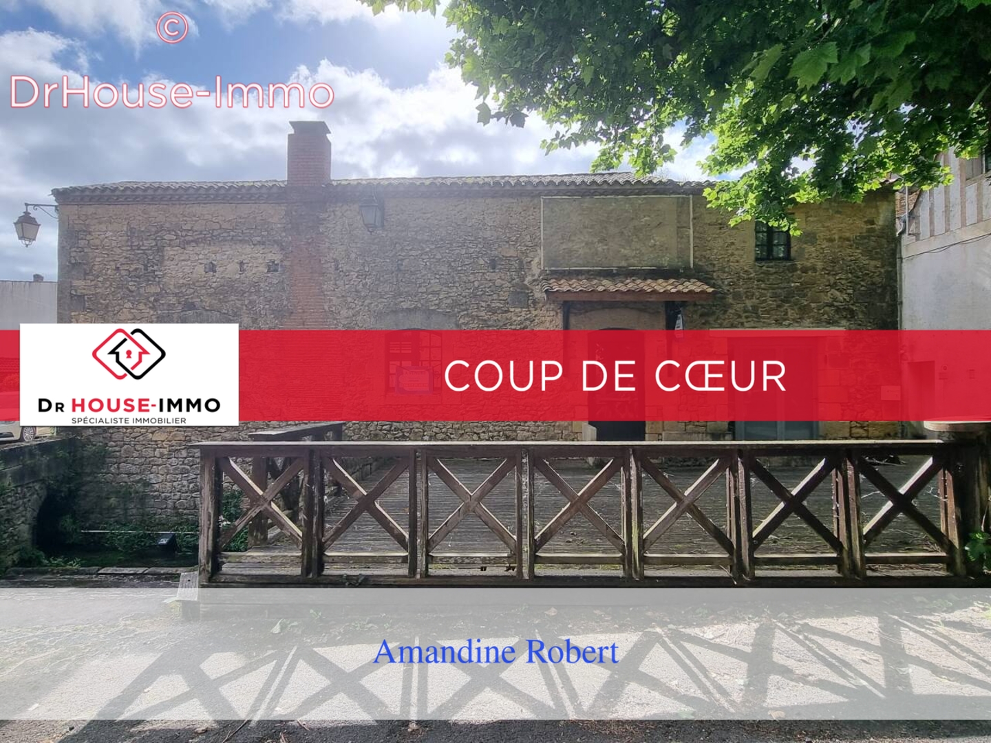 Photo 1 : Vente Immeuble 5 pièces Lalinde 212 m²
