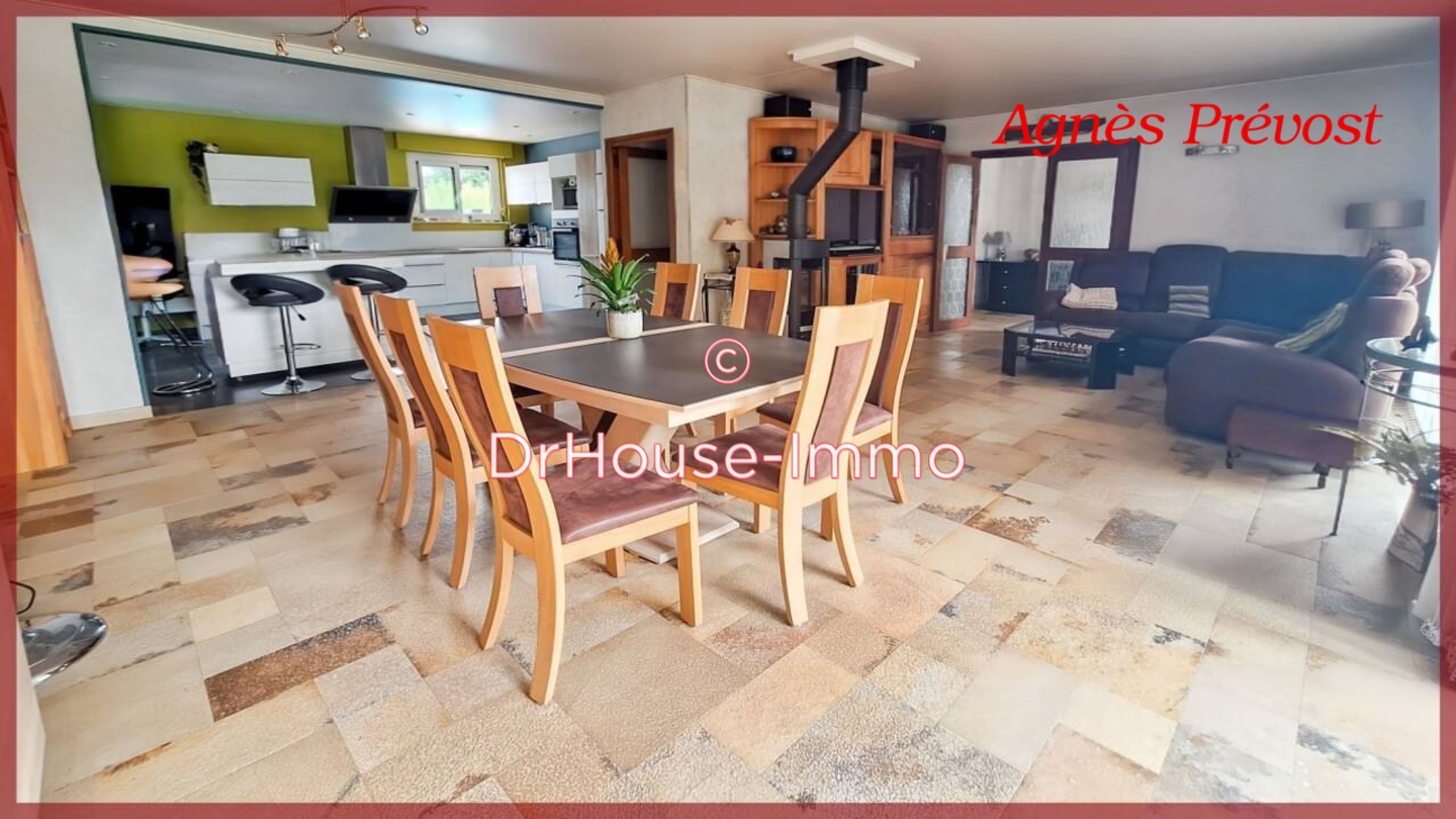 Photo 2 : Vente Maison 8 pièces Villeneuve 217 m²