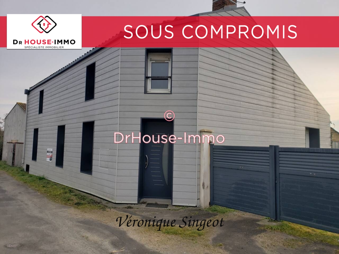 Photo 1 : Vente Maison 7 pièces Saint-Jean-de-Beugné 140 m²