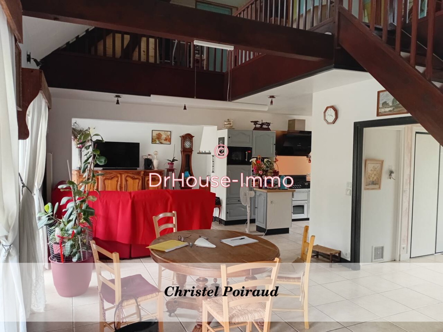 Photo 2 : Vente Maison 6 pièces Saint-Ciers-d'Abzac 160 m²