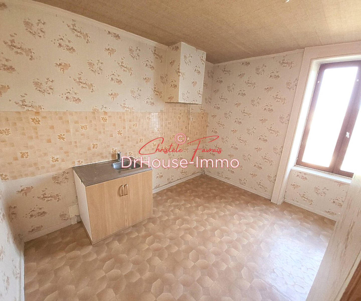 Photo 3 : Vente Immeuble 5 pièces Louvigné-du-Désert 68 m²