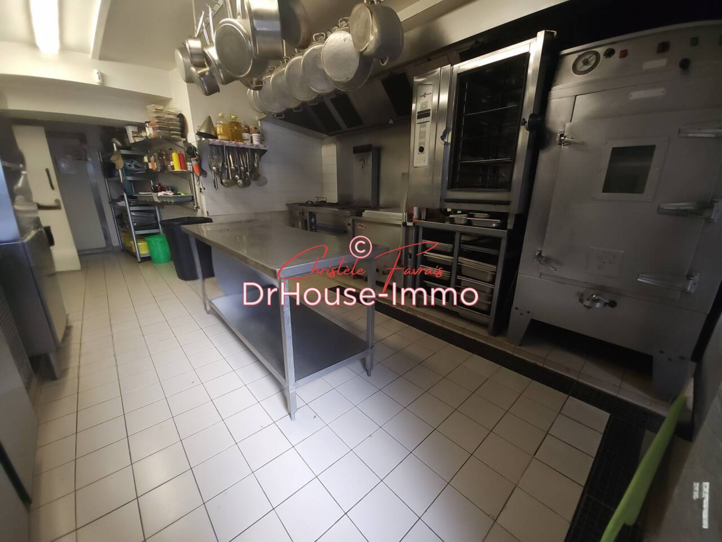 Photo 3 : Vente Commerce Louvigné-du-Désert 136 m²