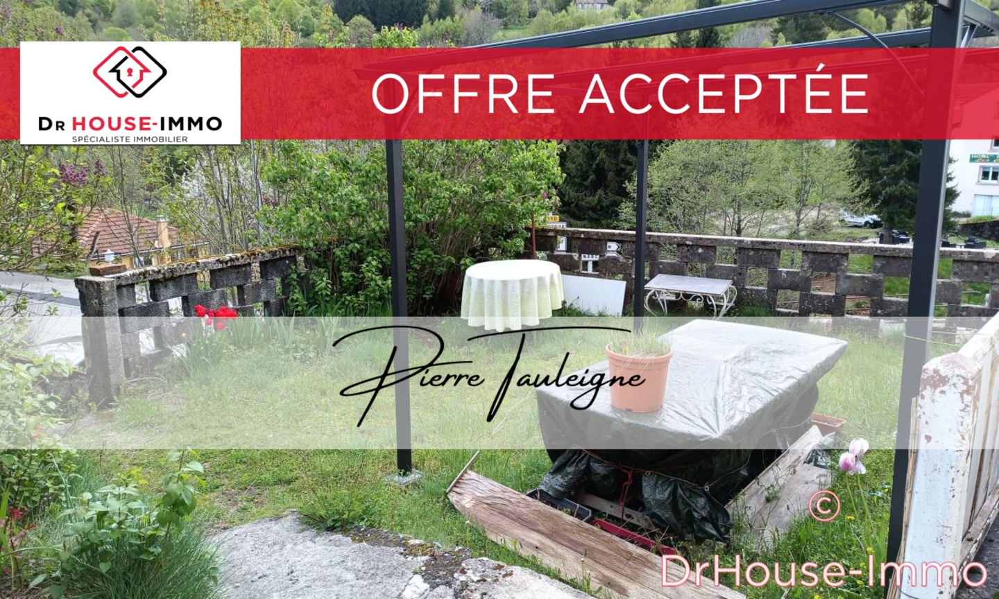 Photo 1 : Vente Maison 6 pièces Saint-Cirgues-en-Montagne 110 m²