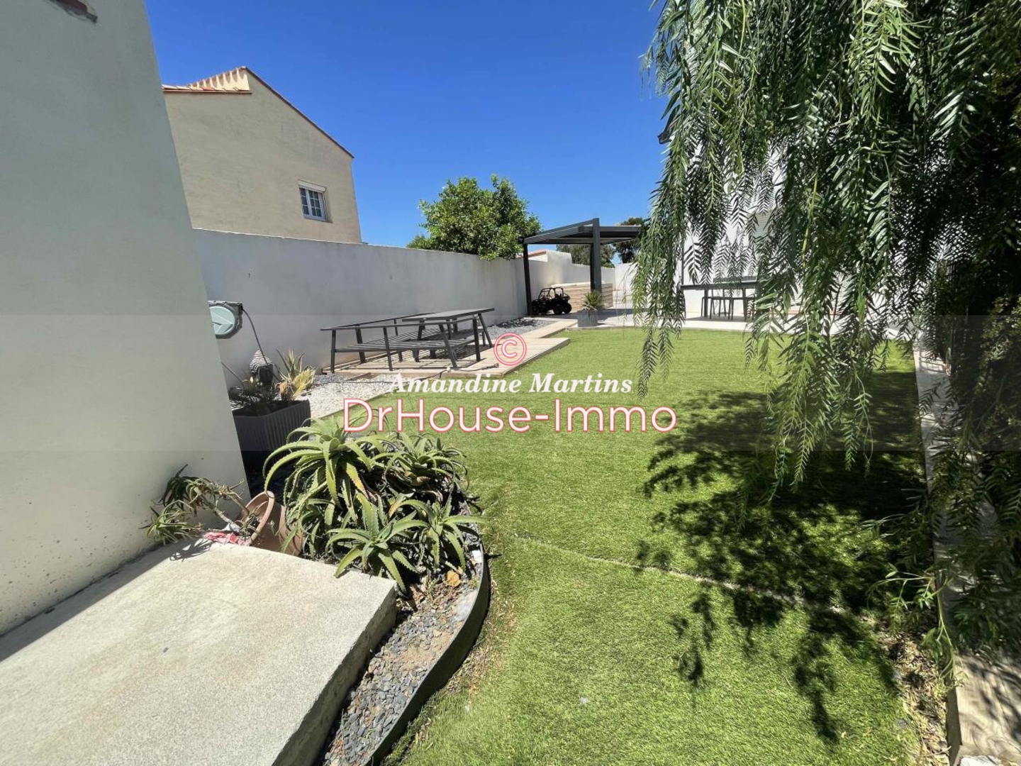 Photo 1 : Vente Maison 8 pièces Saint-Laurent-de-la-Salanque 174 m²