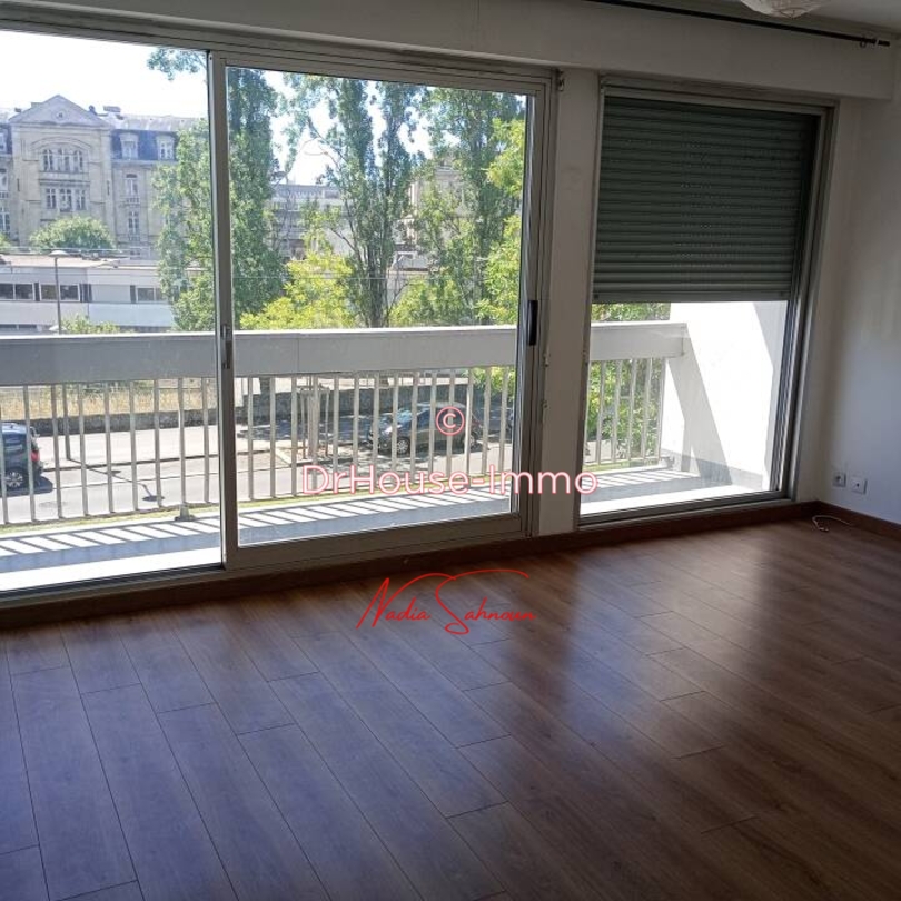 Image des la section Servies