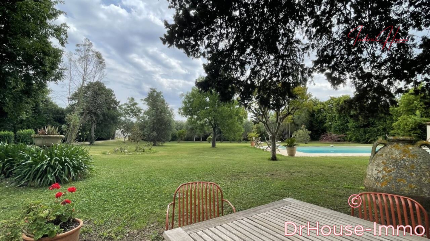 Photo 2 : Vente Maison 7 pièces Arles 200 m²