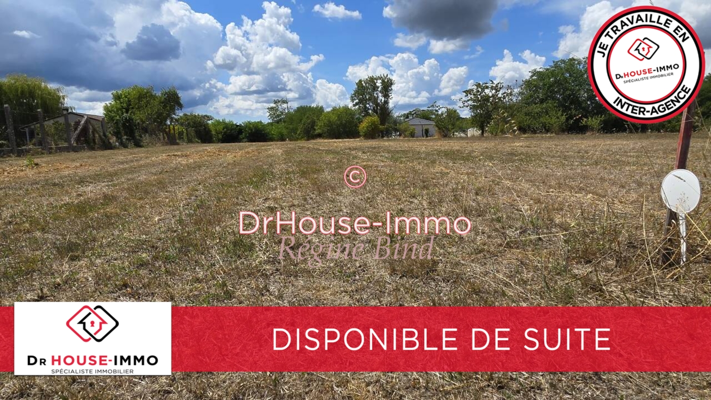Photo 1 : Vente Terrain  Lamarque 1507 m²