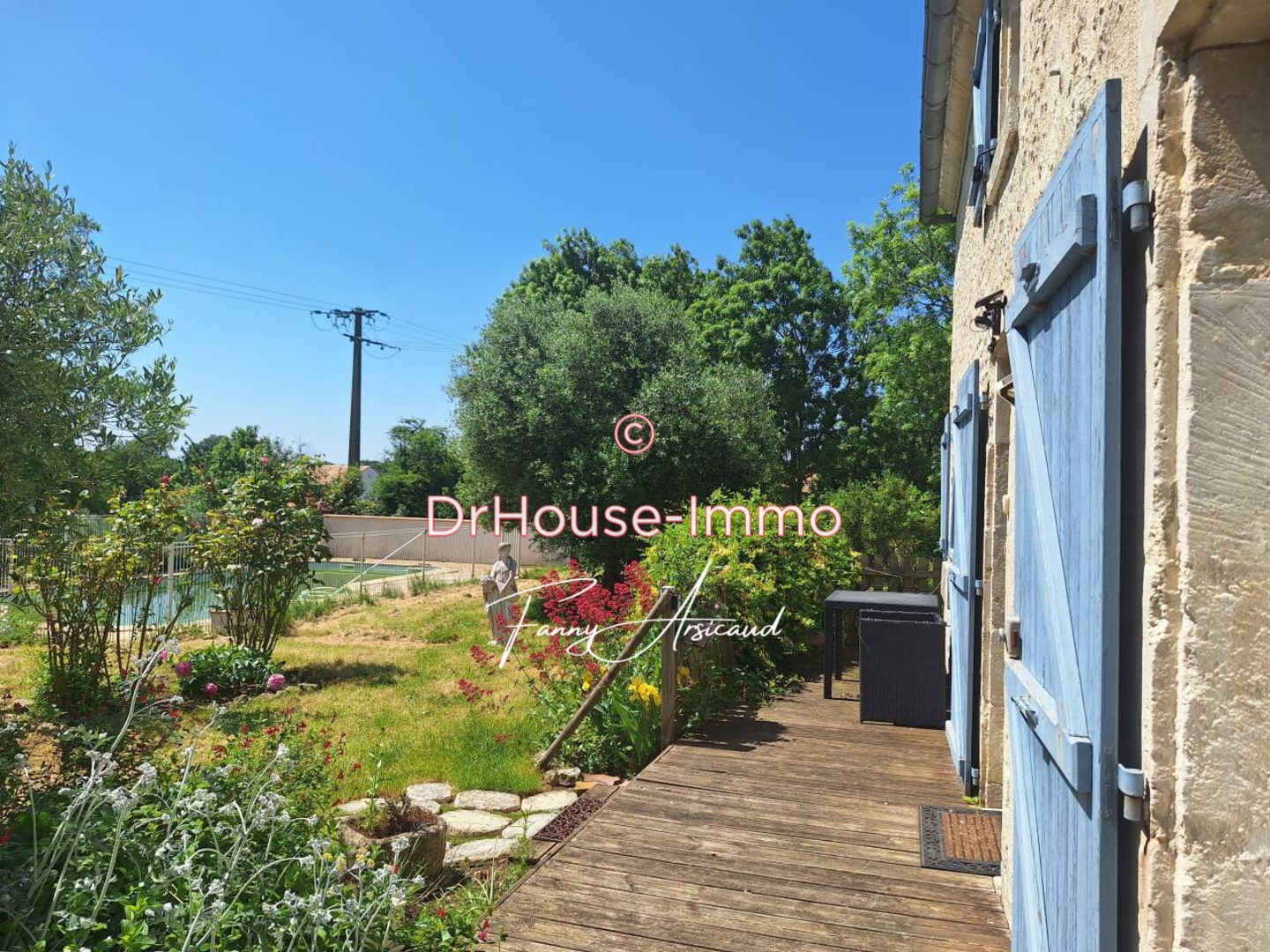 Photo 3 : Vente Maison 7 pièces Velluire 201 m²