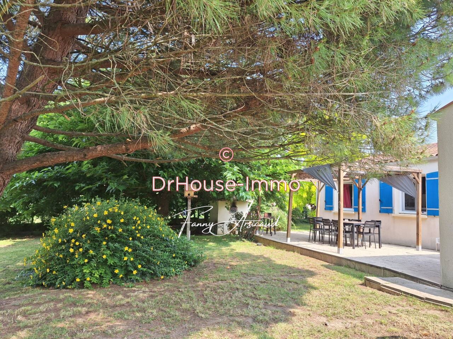 Photo 1 : Vente Maison 7 pièces La Ronde 123 m²