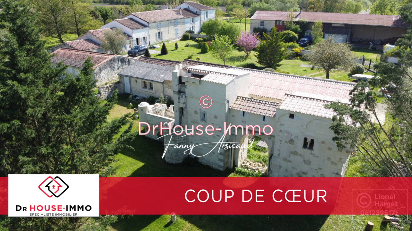 Photo 1 : Vente Château 10 pièces Taugon 215 m²