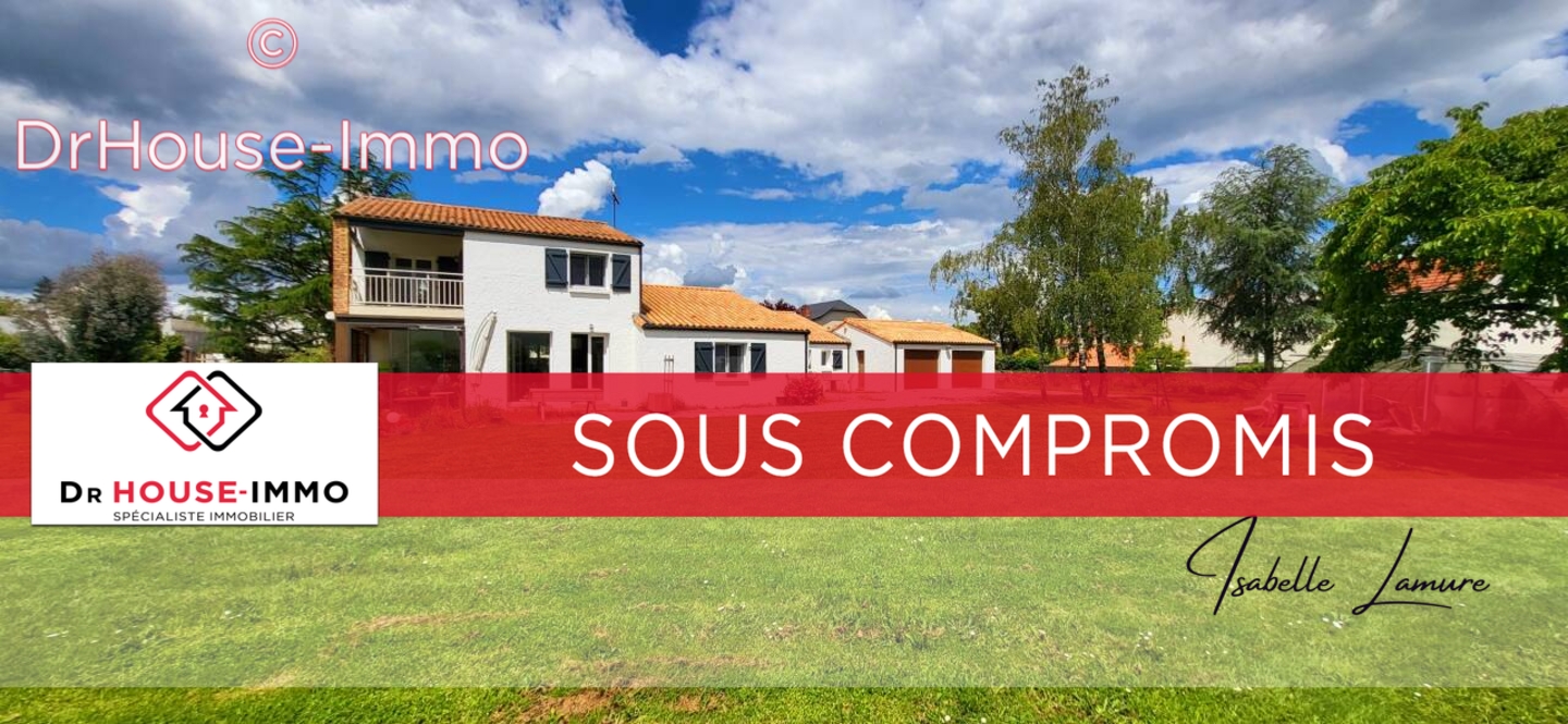 Photo 1 : Vente Maison 8 pièces La Boissière-de-Montaigu 228 m²