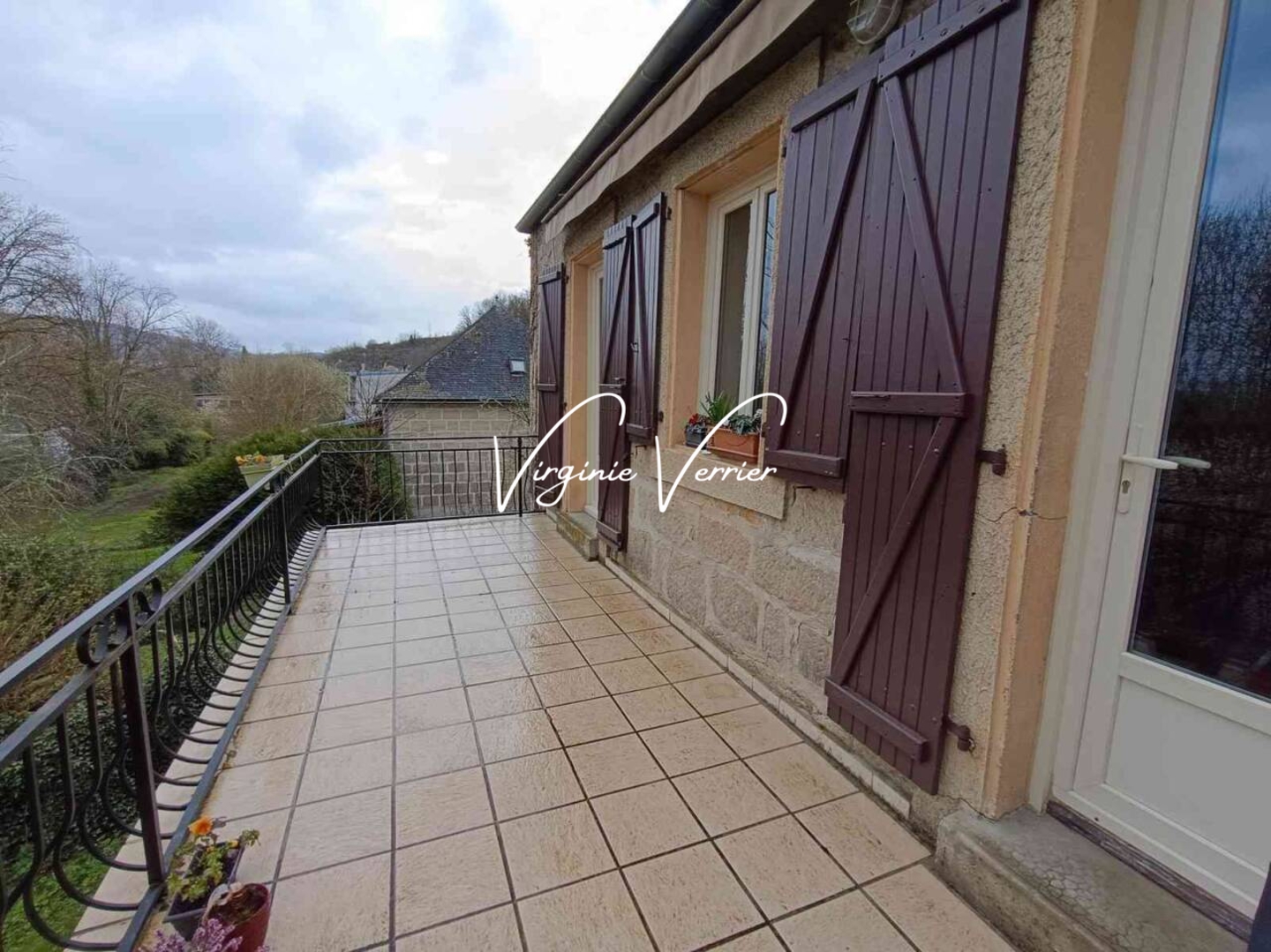 Photo 3 : Vente Maison 7 pièces Larche 200 m²