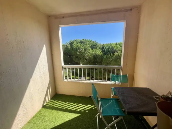 Appartement 2 pièces de 28 m² - Fréjus (83600)