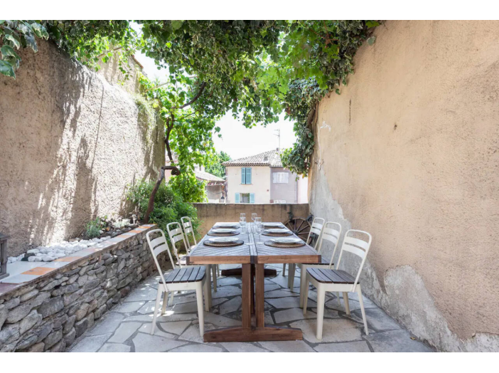 Appartement 4 pièces de 87 m² - Fréjus (83600)