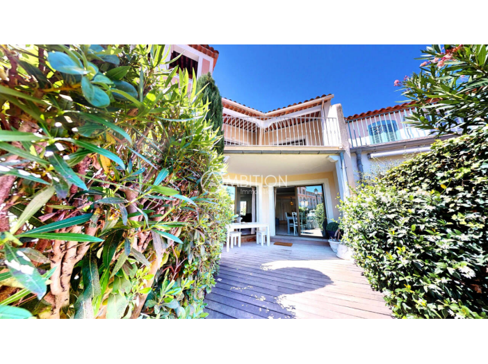 Maison de 216m² - 7 pièces