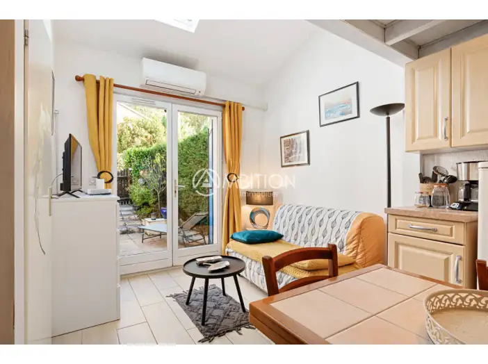 Image des la section Servies